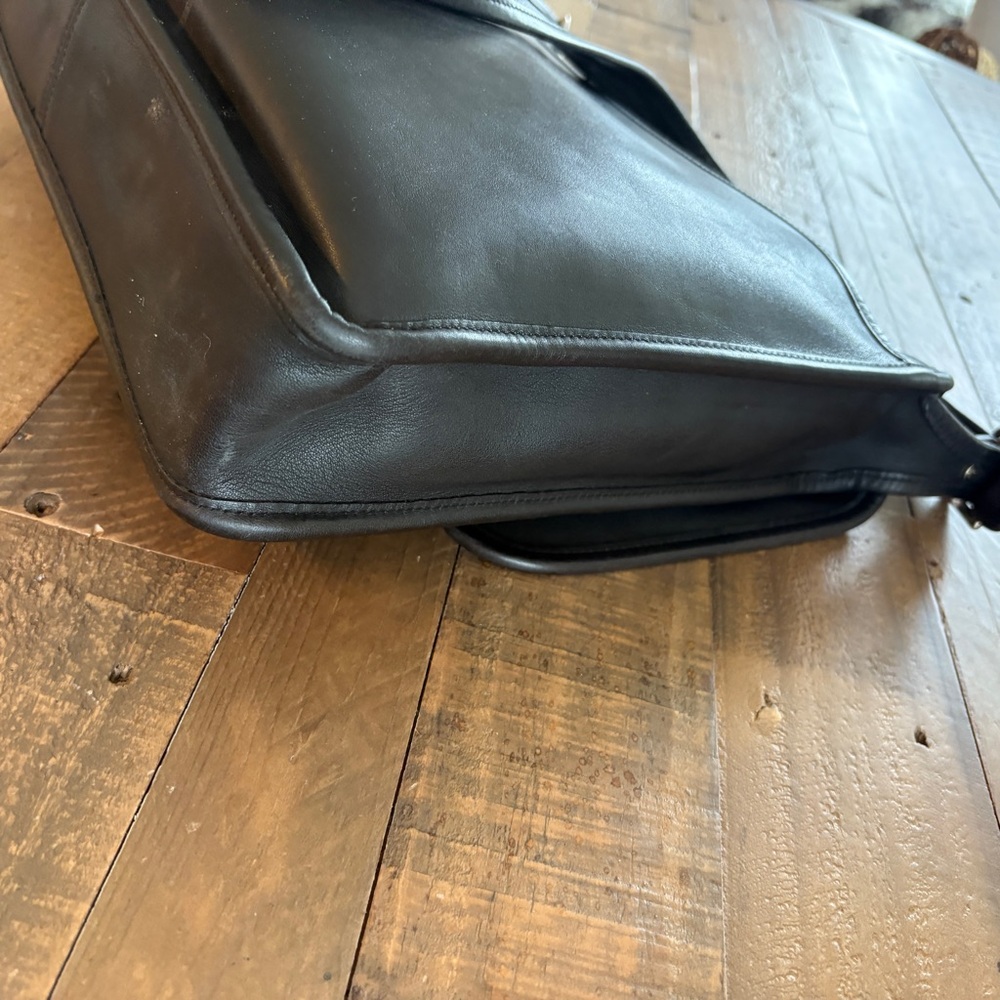 Coach, vintage metropolitan briefcase smooth leather black excellent condition - Picture 8 of 16